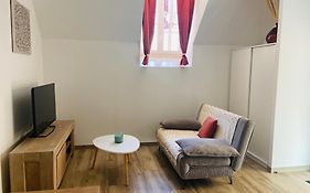 Les Appartements Du Vieux Poussan