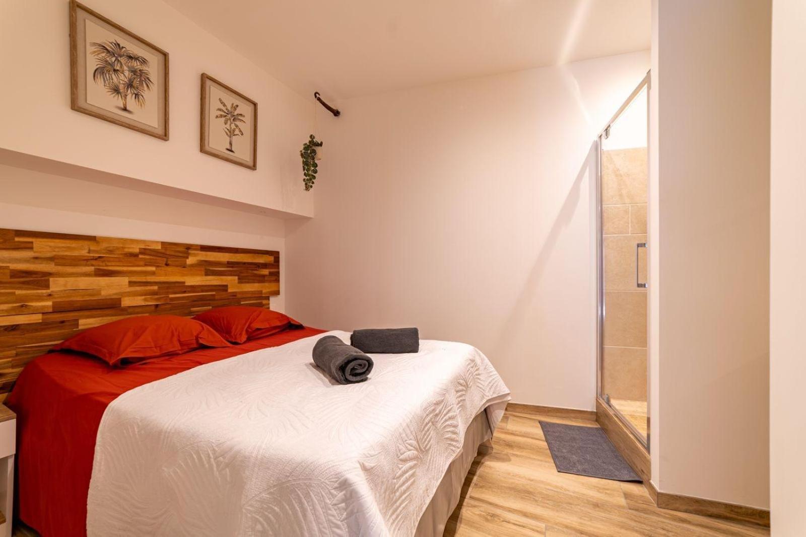 Les Appartements Du Vieux Poussan Extérieur photo